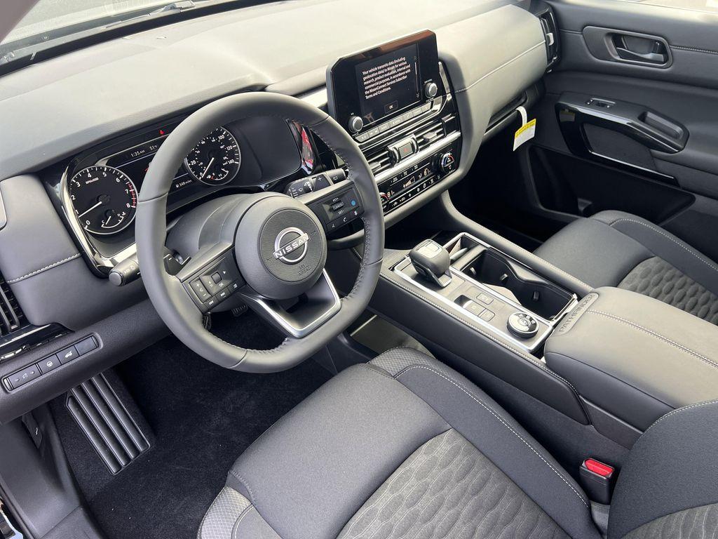 new 2025 Nissan Pathfinder car, priced at $41,185