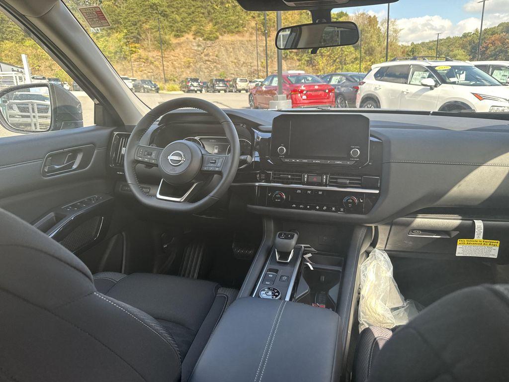 new 2025 Nissan Pathfinder car, priced at $41,506