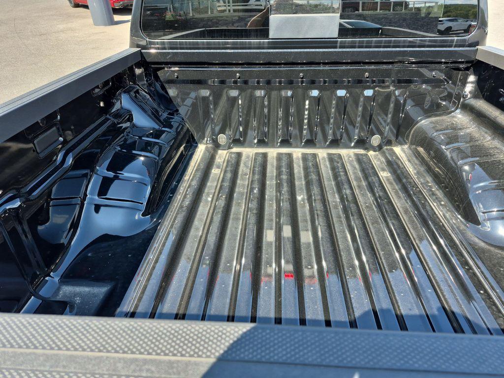 new 2025 Nissan Frontier car, priced at $44,420