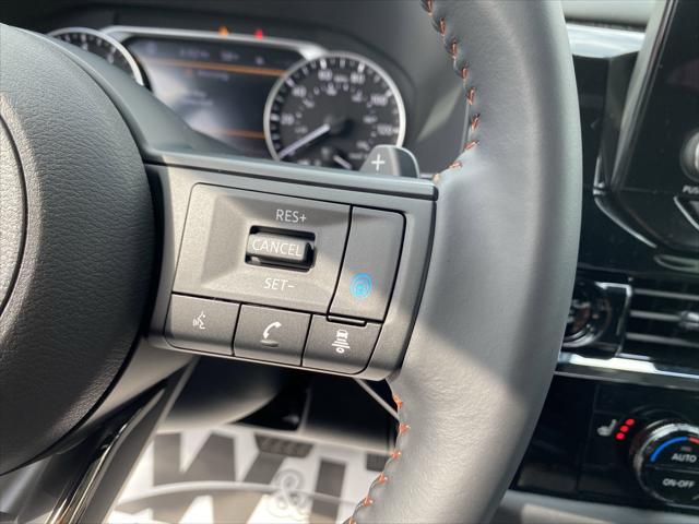 new 2025 Nissan Pathfinder car, priced at $44,913