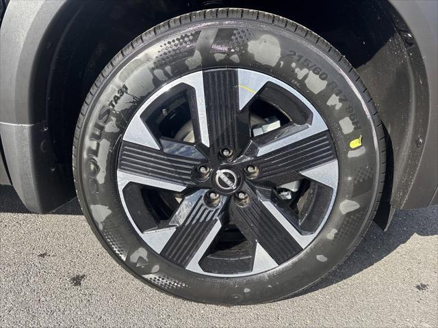 new 2025 Nissan Kicks car, priced at $27,056