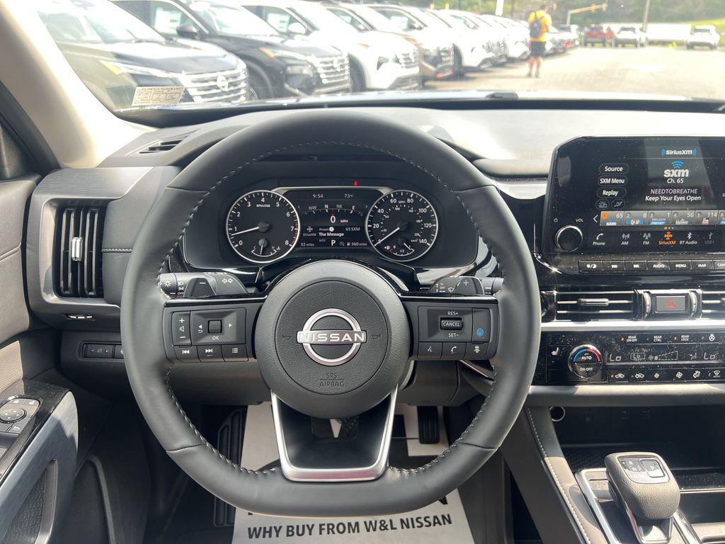 new 2025 Nissan Pathfinder car, priced at $44,232