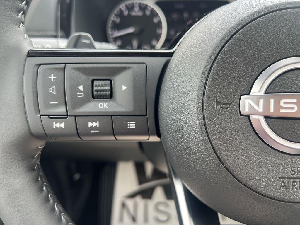 new 2025 Nissan Pathfinder car, priced at $44,232
