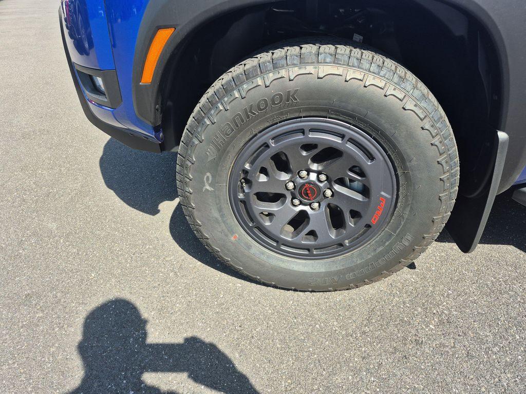 new 2025 Nissan Frontier car, priced at $45,825