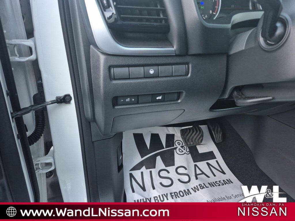 used 2021 Nissan Rogue car, priced at $25,253