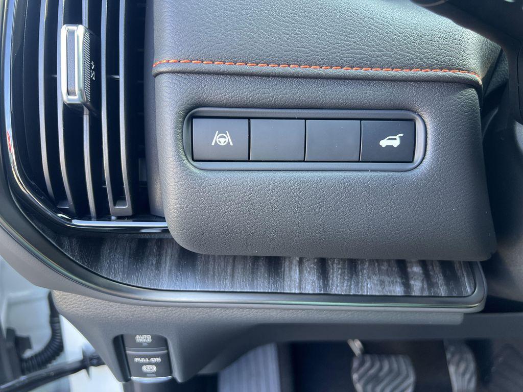 new 2025 Nissan Armada car, priced at $73,329