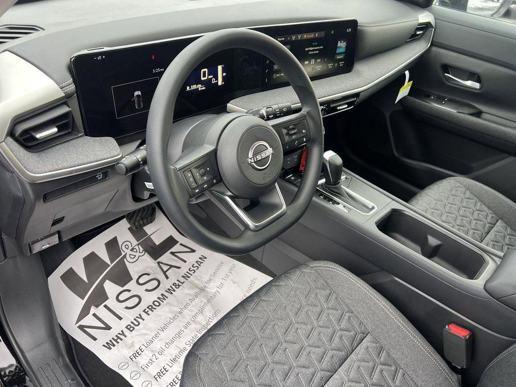 new 2025 Nissan Kicks car, priced at $24,929