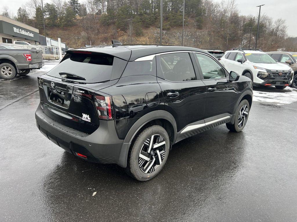 new 2025 Nissan Kicks car, priced at $24,929