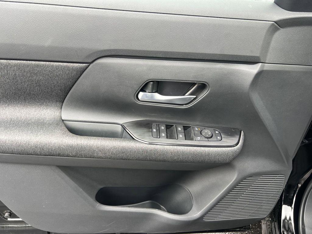 new 2025 Nissan Kicks car, priced at $24,929