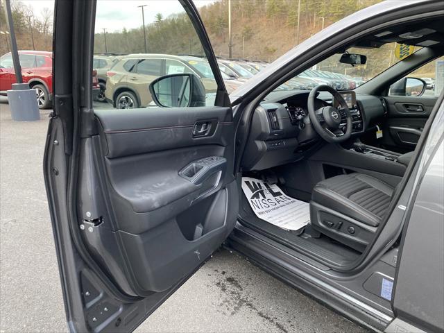new 2025 Nissan Pathfinder car, priced at $44,913