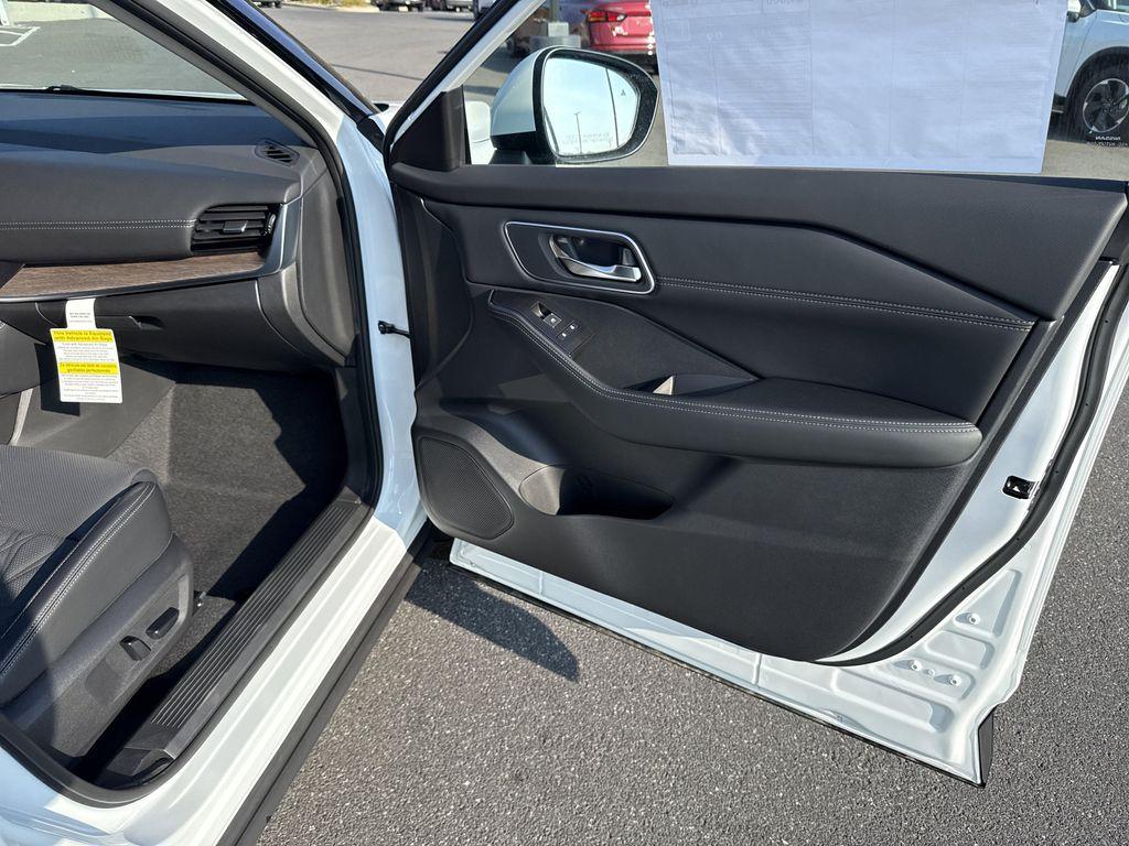 new 2026 Nissan Rogue car, priced at $41,467