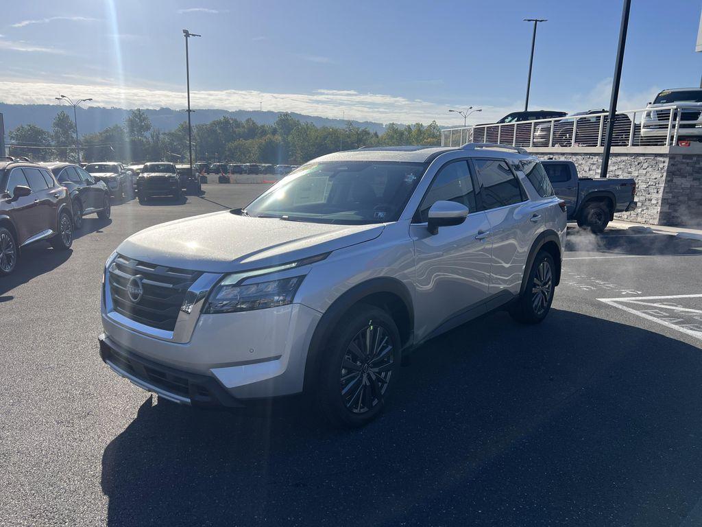 new 2025 Nissan Pathfinder car, priced at $46,752