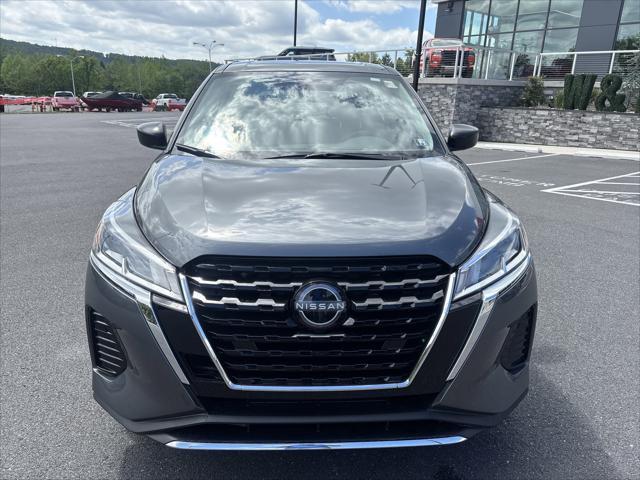 new 2025 Nissan Kicks car, priced at $23,125