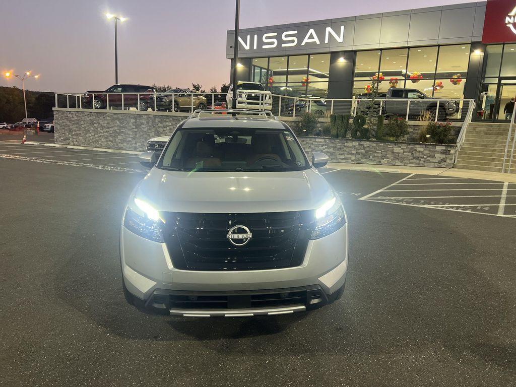 new 2025 Nissan Pathfinder car, priced at $51,047
