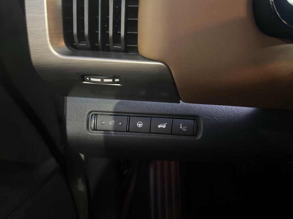 new 2025 Nissan Pathfinder car, priced at $51,047