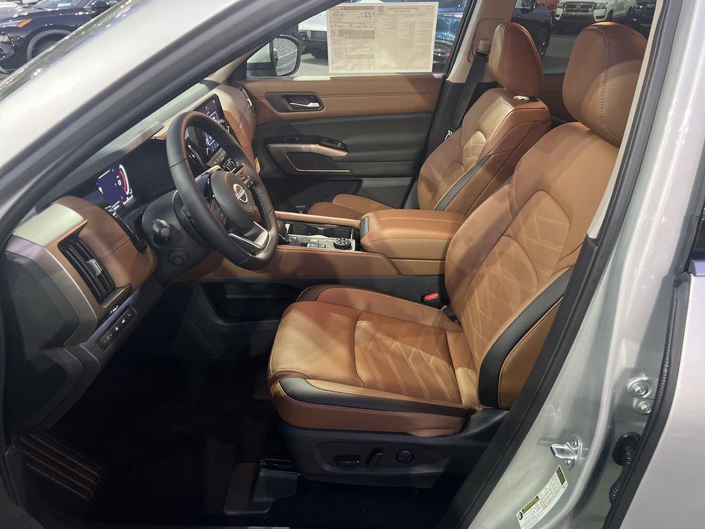 new 2025 Nissan Pathfinder car, priced at $51,047