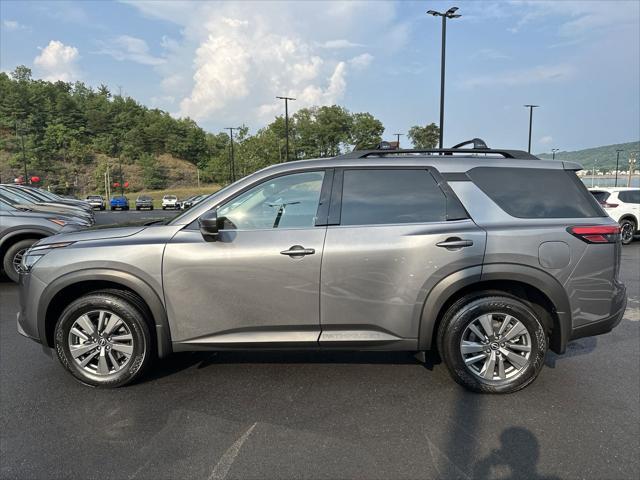 new 2024 Nissan Pathfinder car, priced at $42,016