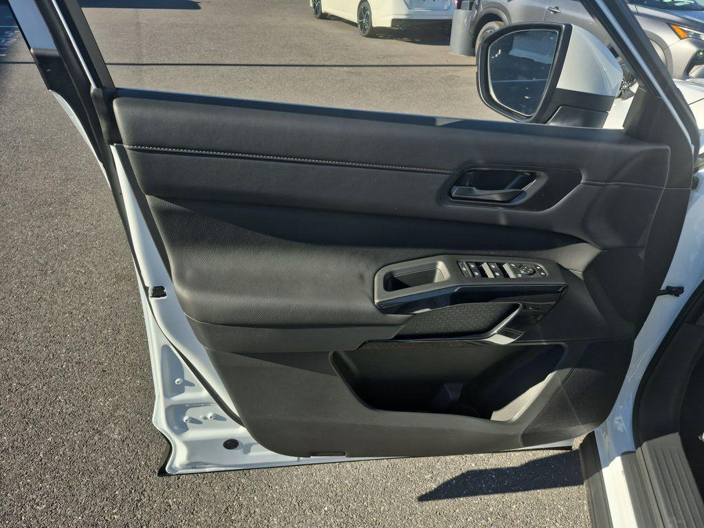 new 2025 Nissan Pathfinder car, priced at $42,279