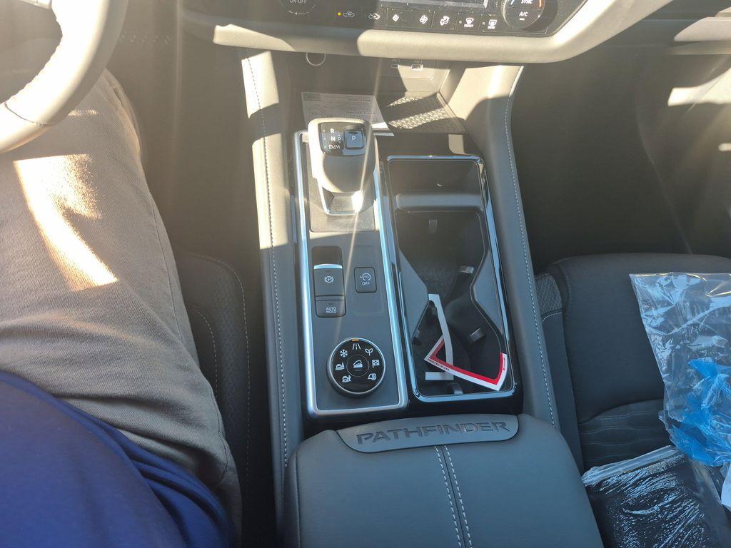 new 2025 Nissan Pathfinder car, priced at $42,279