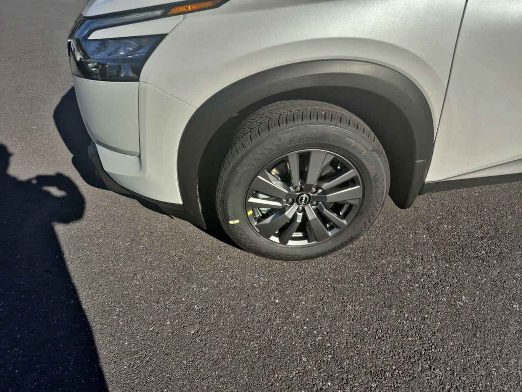 new 2025 Nissan Pathfinder car, priced at $42,279