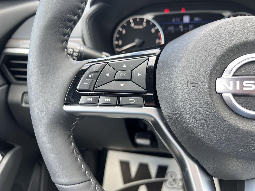 new 2025 Nissan Altima car, priced at $34,247