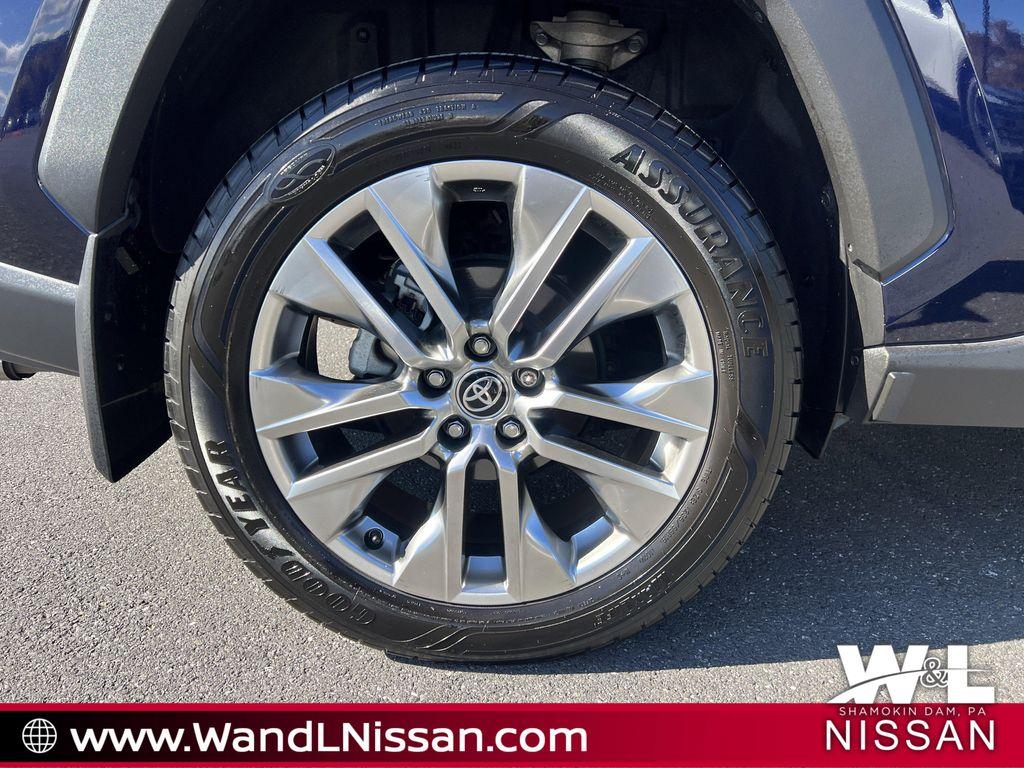 used 2020 Toyota RAV4 car, priced at $29,605