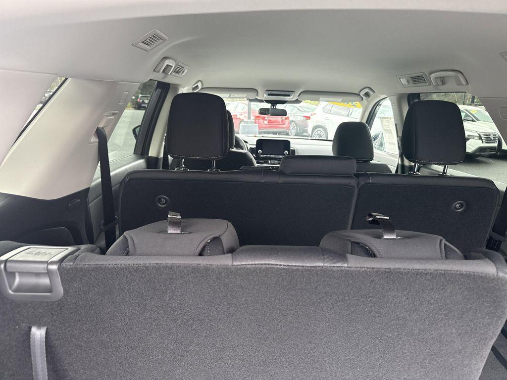 new 2025 Nissan Pathfinder car, priced at $41,617