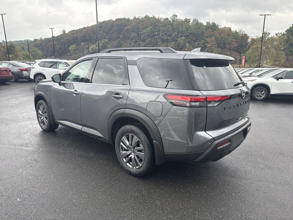 new 2025 Nissan Pathfinder car, priced at $41,617
