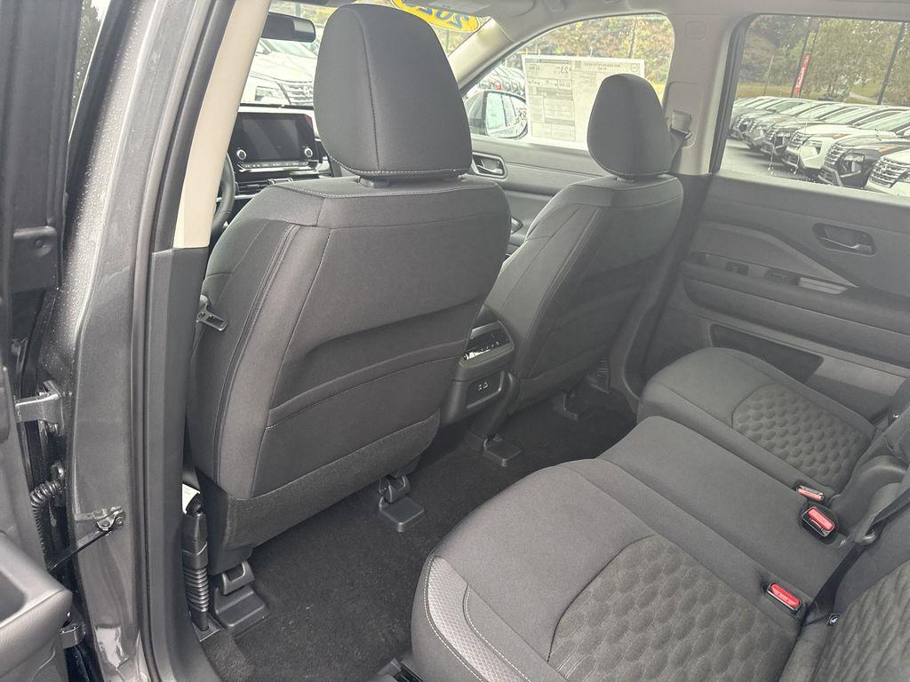 new 2025 Nissan Pathfinder car, priced at $41,617