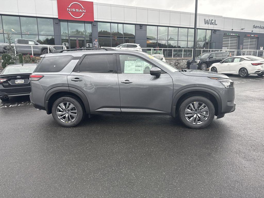 new 2025 Nissan Pathfinder car, priced at $41,617