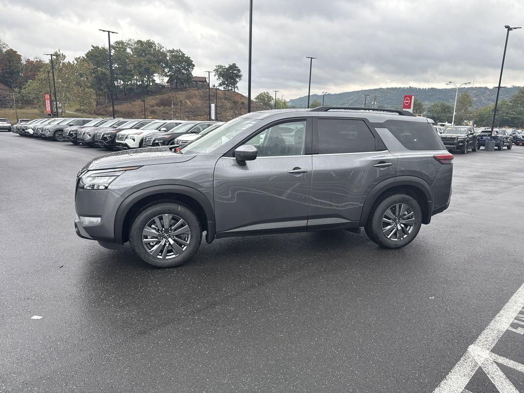new 2025 Nissan Pathfinder car, priced at $41,617