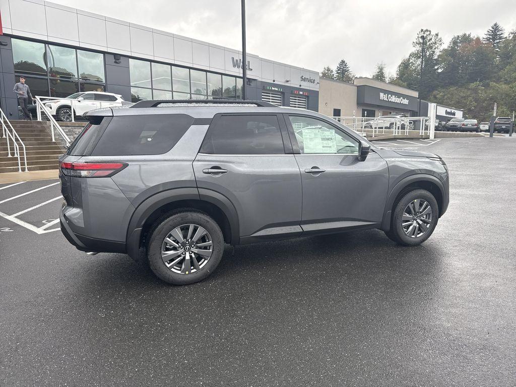 new 2025 Nissan Pathfinder car, priced at $41,617