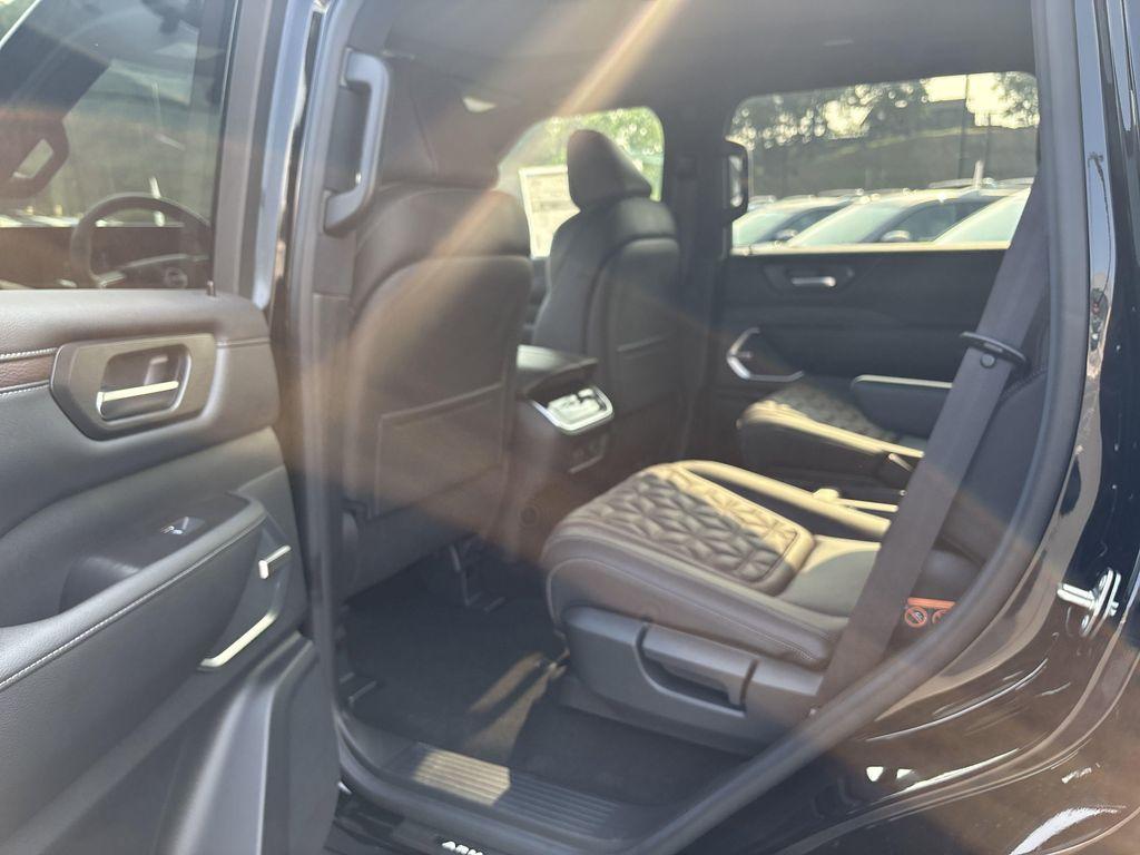 new 2025 Nissan Armada car, priced at $78,872