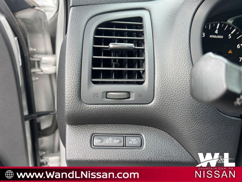 used 2015 Nissan Altima car