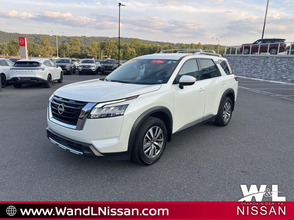 used 2023 Nissan Pathfinder car, priced at $35,726