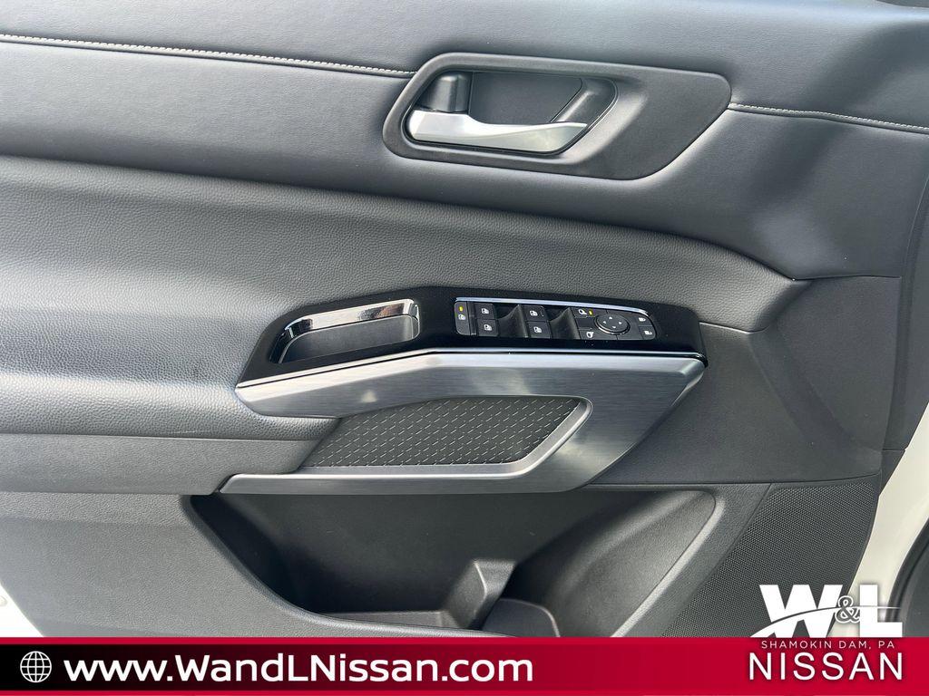 used 2023 Nissan Pathfinder car, priced at $35,726