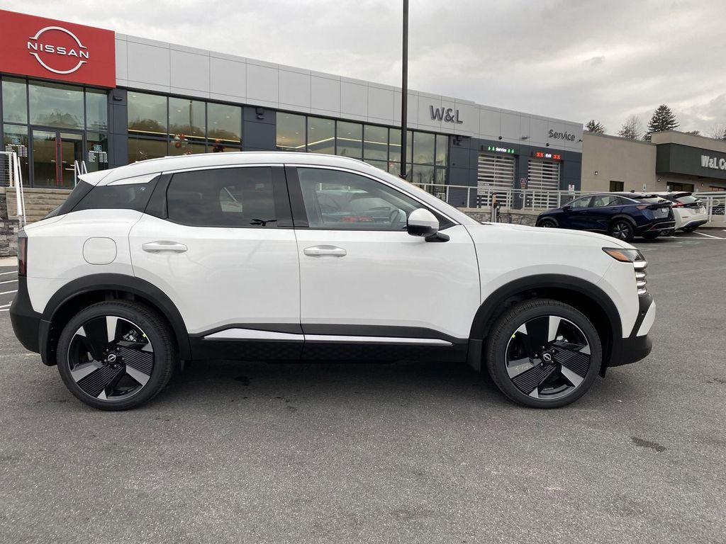 new 2025 Nissan Kicks car, priced at $29,147