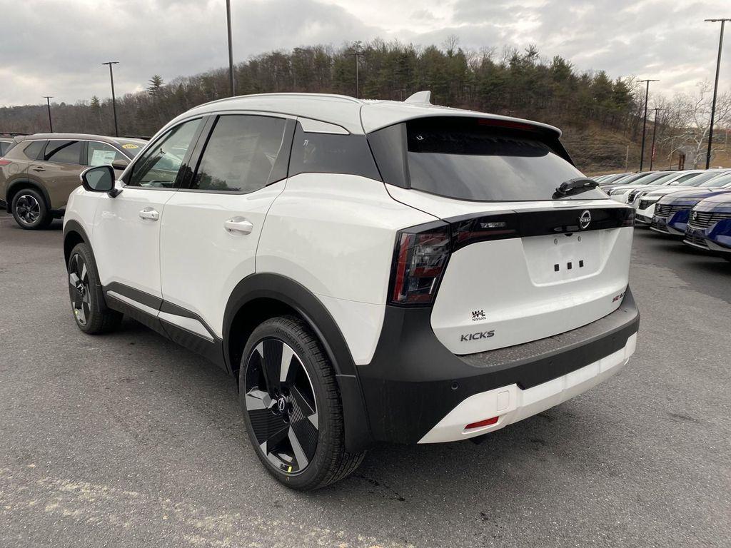 new 2025 Nissan Kicks car, priced at $29,147