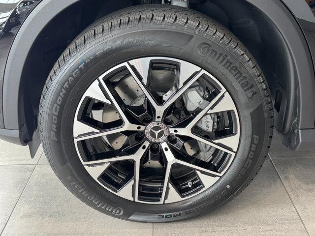 new 2025 Mercedes-Benz GLC 350e car, priced at $63,650