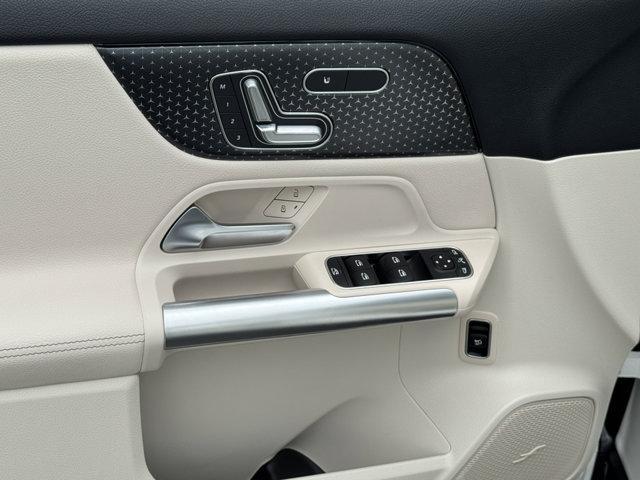 new 2026 Mercedes-Benz GLA 250 car, priced at $45,385