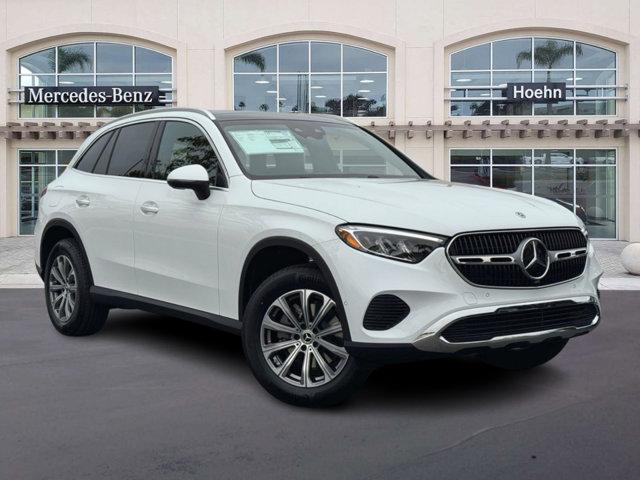 new 2025 Mercedes-Benz GLC 300 car, priced at $56,620