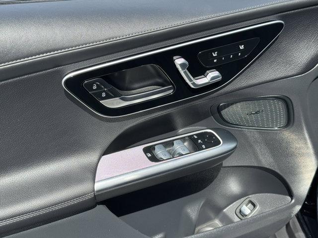 new 2025 Mercedes-Benz GLC 300 car, priced at $67,315