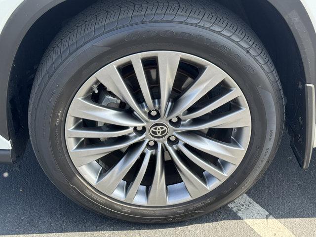 used 2020 Toyota Highlander car, priced at $29,990