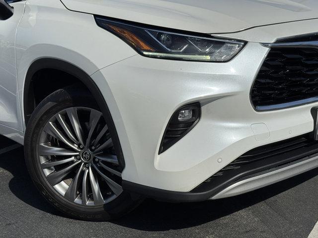 used 2020 Toyota Highlander car, priced at $29,990