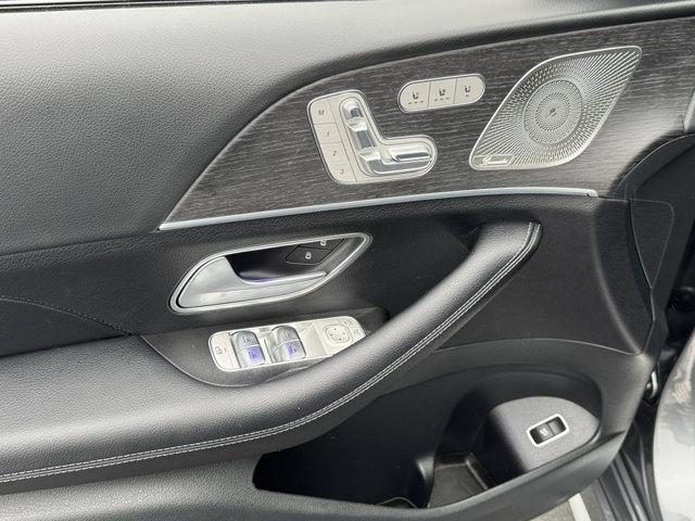 new 2025 Mercedes-Benz GLE 450 car, priced at $82,285