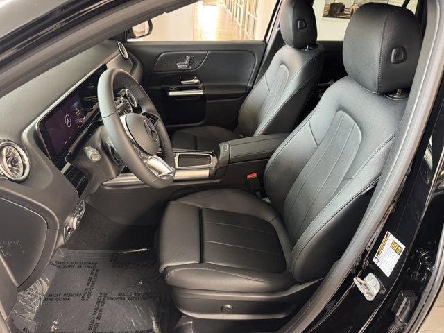 new 2025 Mercedes-Benz GLA 250 car, priced at $45,845