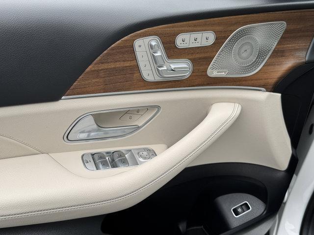 new 2025 Mercedes-Benz GLS 450 car, priced at $91,775