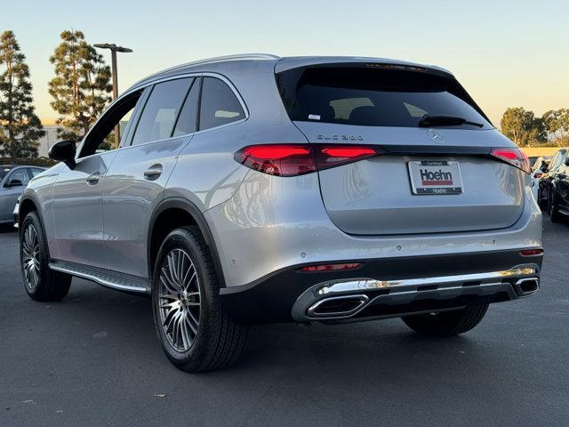 new 2025 Mercedes-Benz GLC 300 car, priced at $59,725