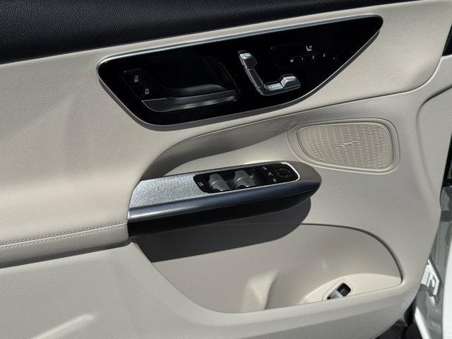 new 2025 Mercedes-Benz GLC 300 car, priced at $51,935