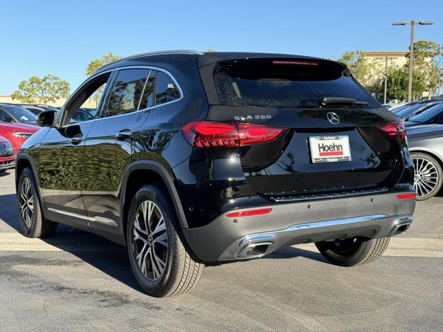 new 2025 Mercedes-Benz GLA 250 car, priced at $44,620